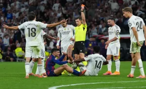 الكلاسيكو: حكم المباراة بين برشلونة وريال مدريد وتوقعات الأداء
